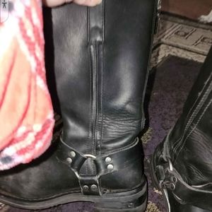 Womans Milwaukee riding boots